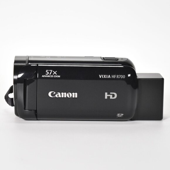 Canon VIXIA HF R700 Full HD Camcorder Kit With Advanced Zoom & Accessories - Picture 4 of 16